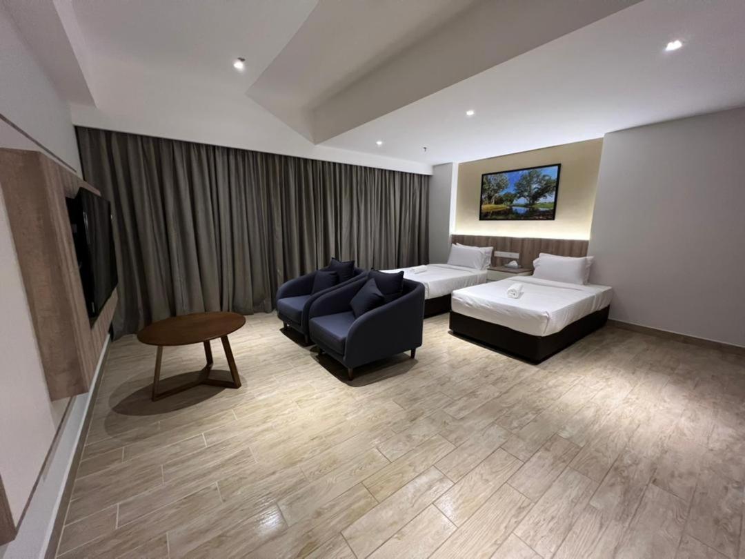 Amverton Cove Golf & Island Resort Banting  Bagian luar foto